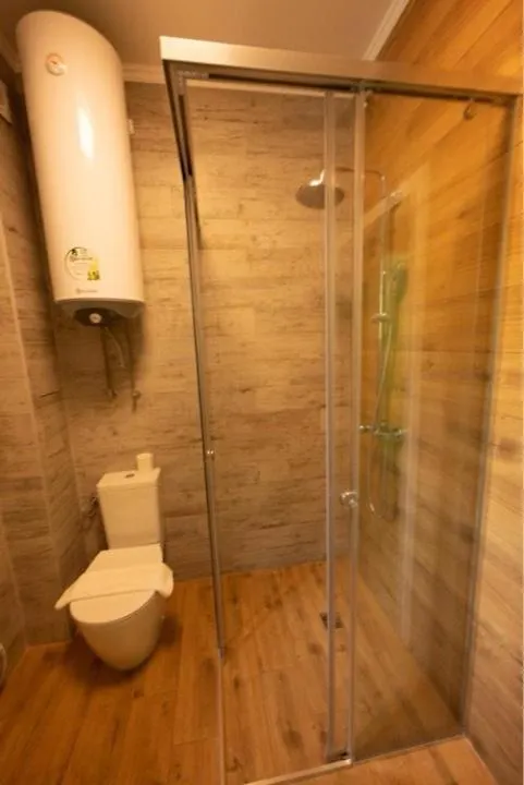 וארנה Garden Apartment Fichoza 1 - 80 M From The See בית נופש